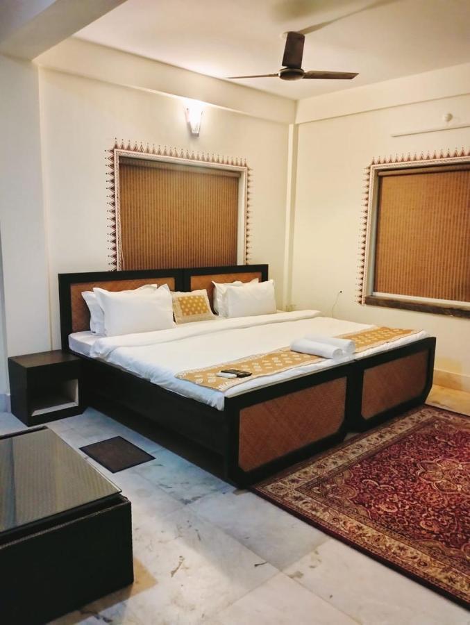 Hotel Kolam Шантиникетан Экстерьер фото