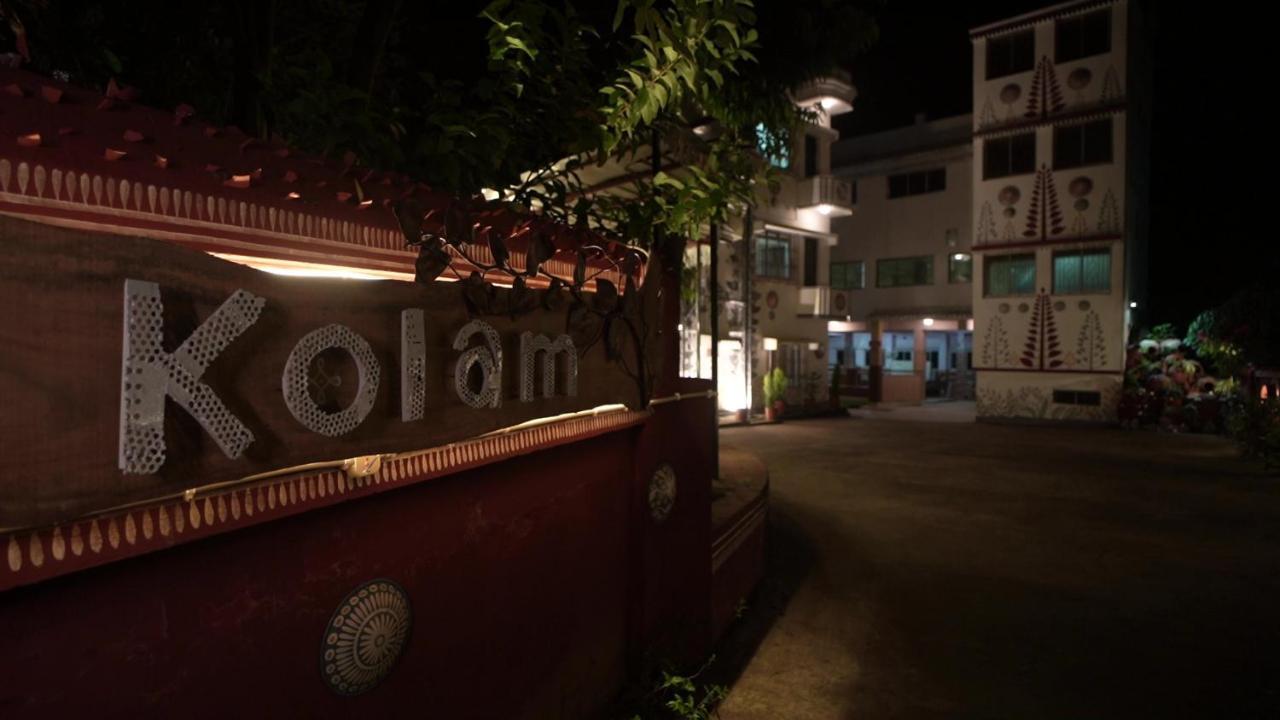Hotel Kolam Шантиникетан Экстерьер фото