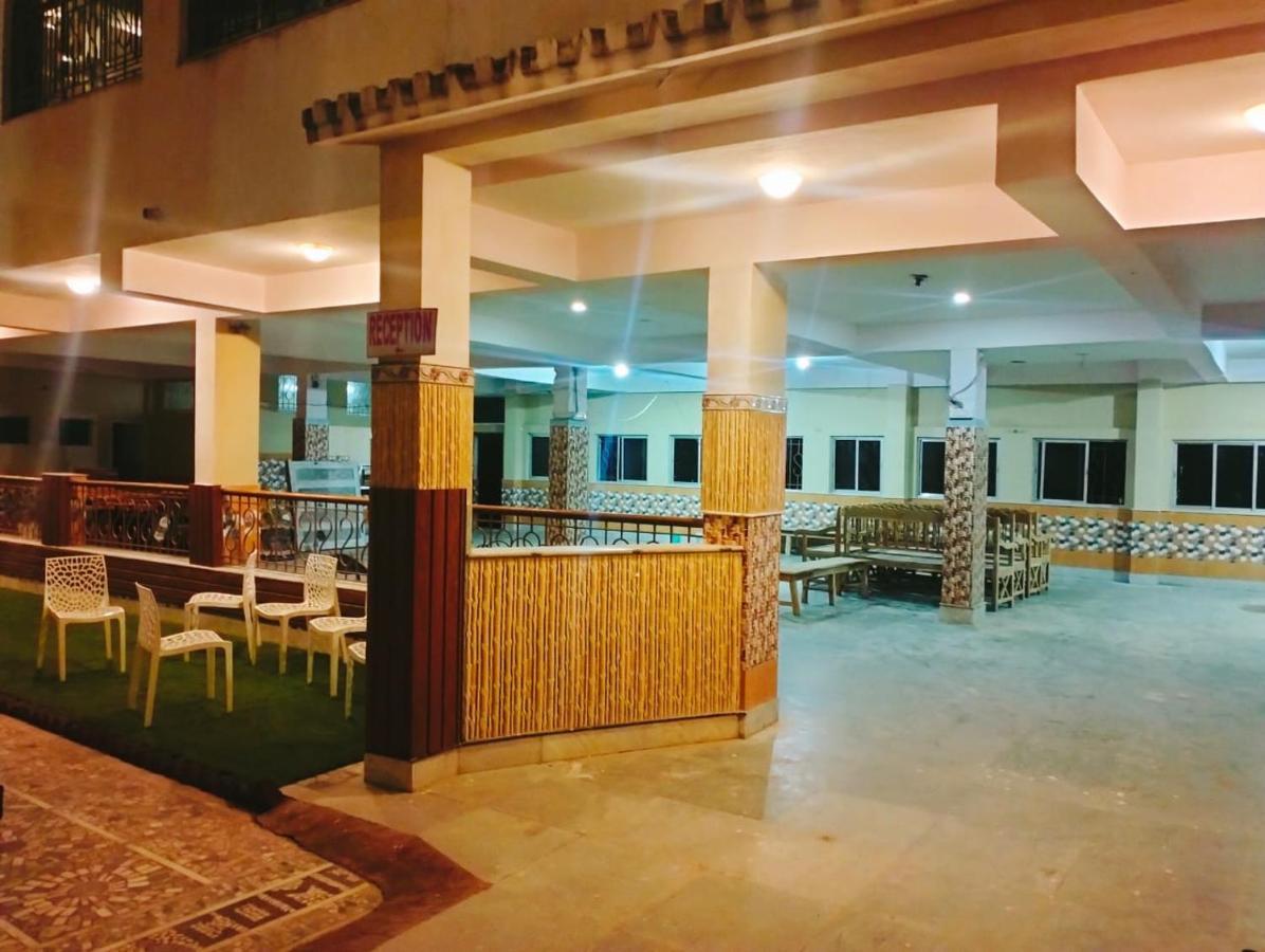 Hotel Kolam Шантиникетан Экстерьер фото