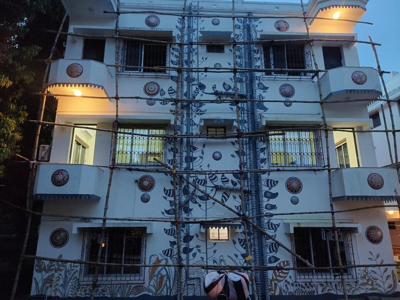 Hotel Kolam Шантиникетан Экстерьер фото